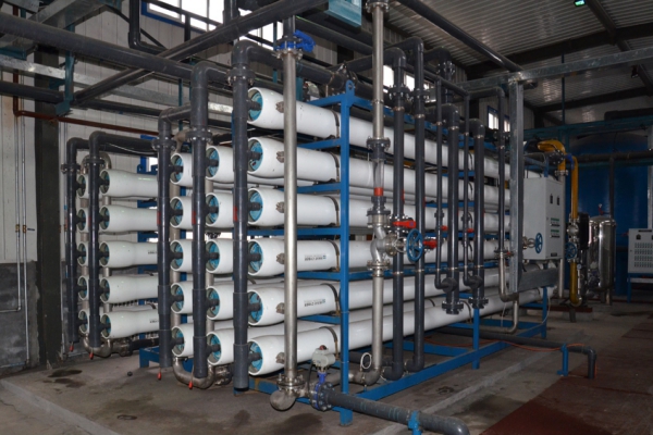 沈陽市食品廠-3噸/小時EDI超純水設備施工完畢